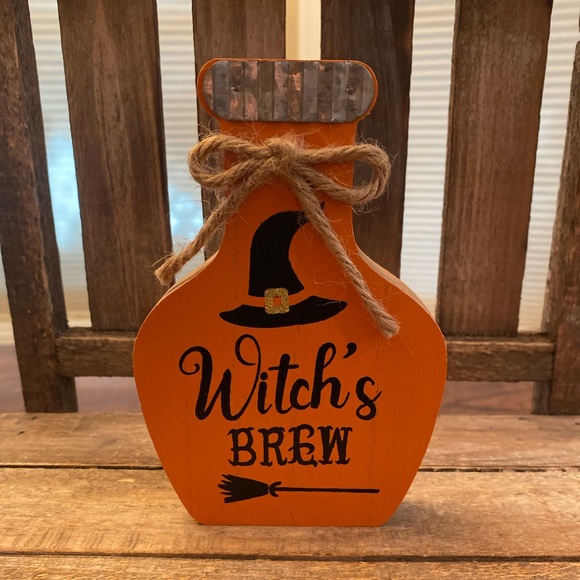 Halloween Potion Bottles Set, Witch’s Brew Potion Bottles, Spells & Potions - Picture 6 of 16